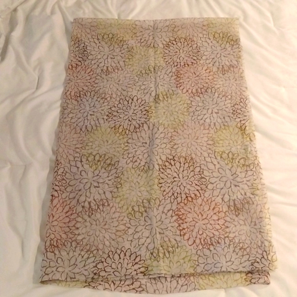 ⚜️ Better Homes and Gardens Sheer Curtains, set of 2.